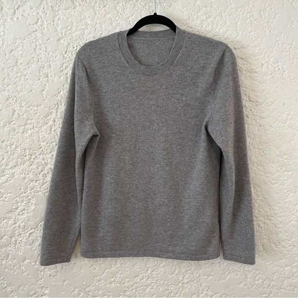 Vince 100% Cashmere Heather Gray Knit Crewneck Sweater Mens Small Unisex - Picture 1 of 6